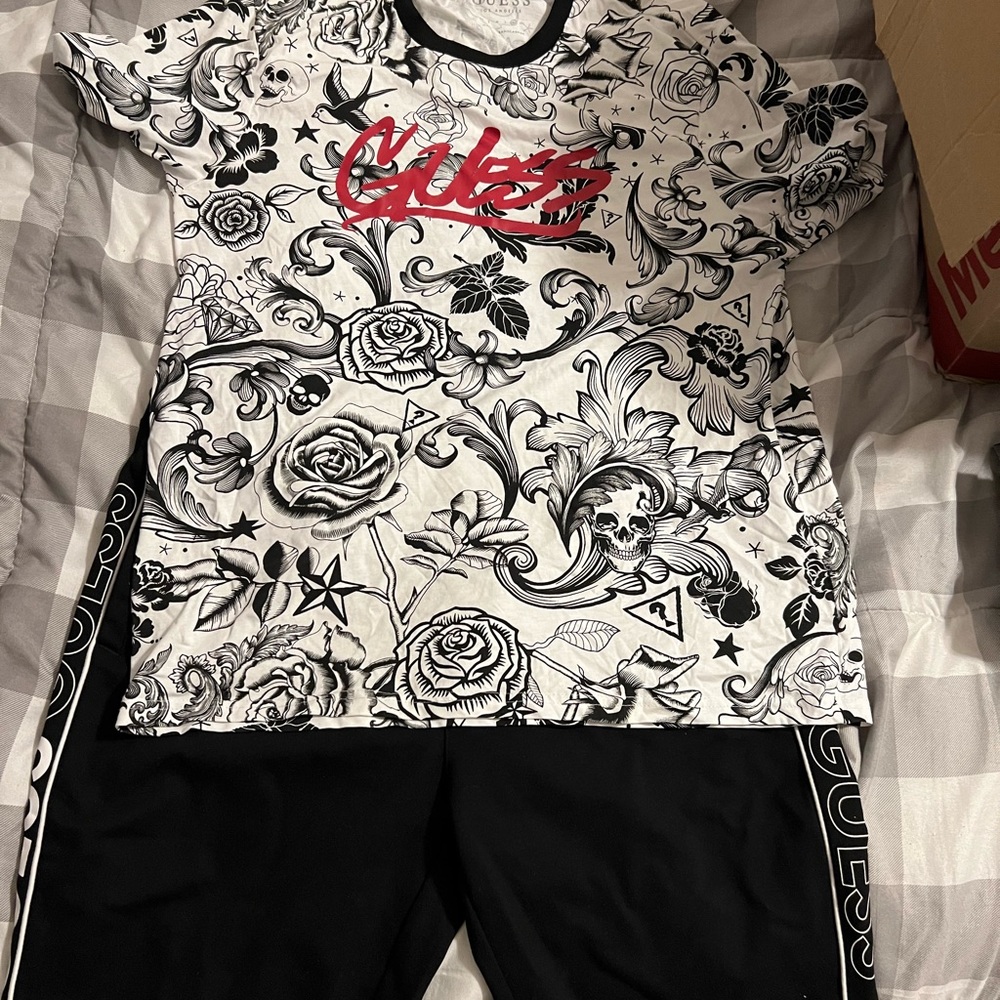 Guess shirt an shorts new